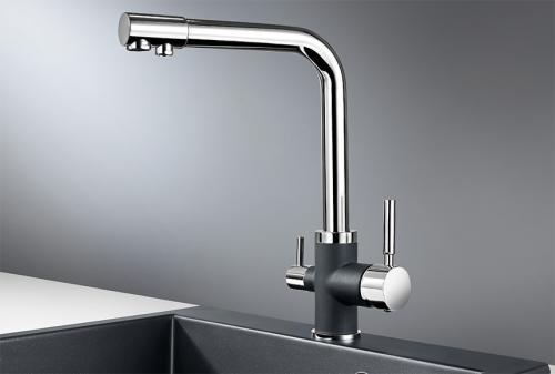 Кухонный смеситель GRANULA 3015, XРОМ/ШВАРЦ (чёрный металлик)